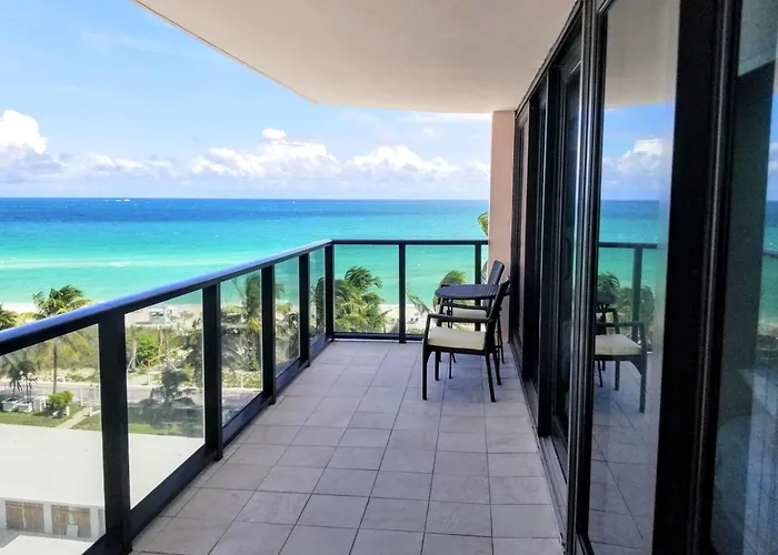 Deluxe Beach Resort - Hora Rentals